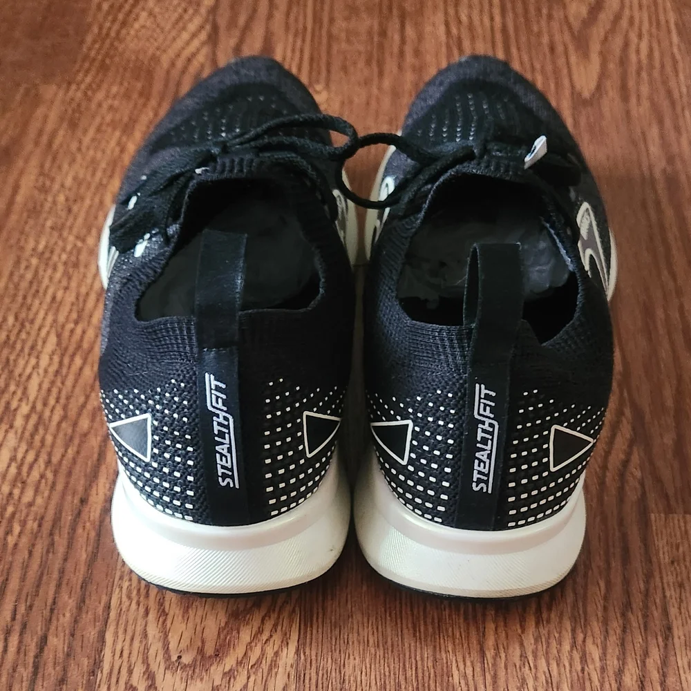 Brooks Black and White Levitate Sneakers - Picture 5 of 5